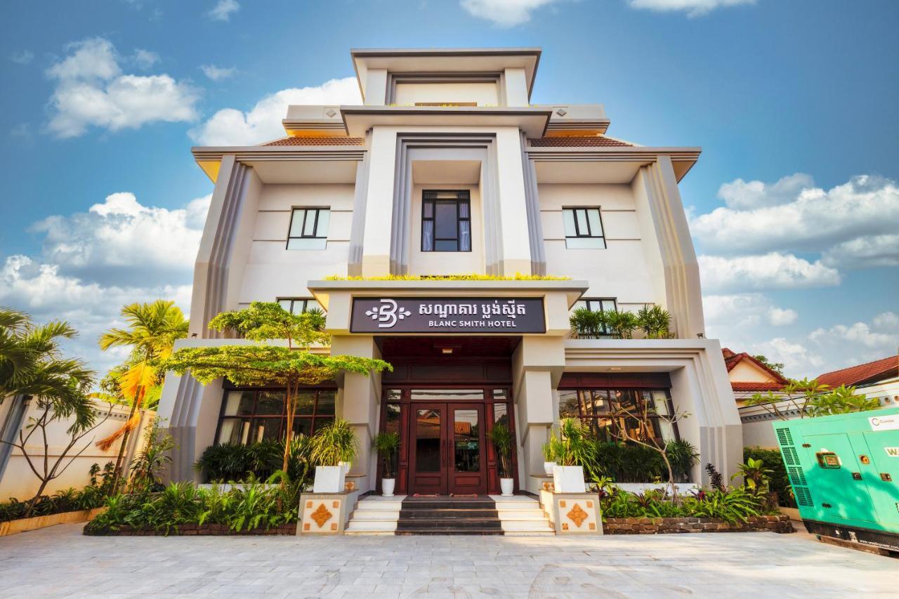 Blanc Smith Hotel Siem Reap Dış mekan fotoğraf